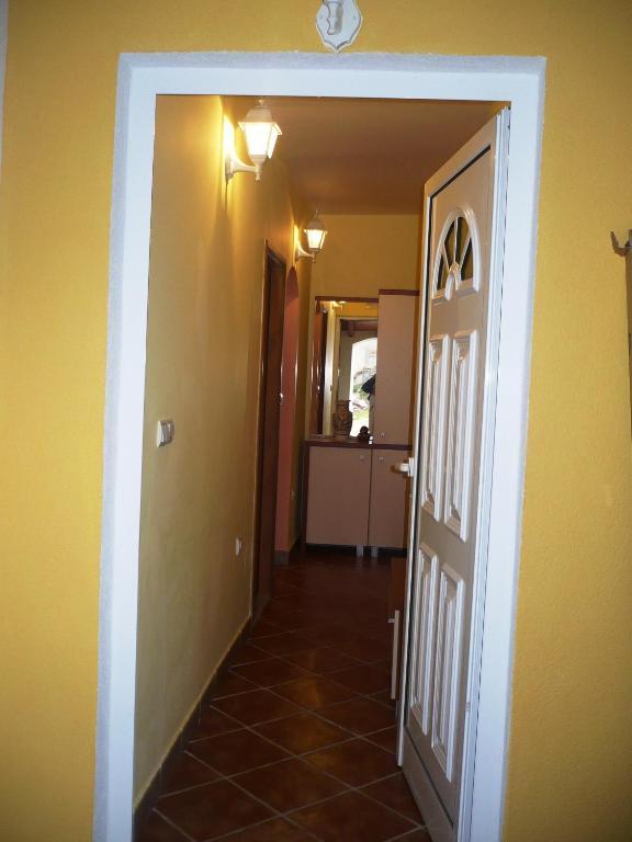 Apartments Brac Supetar Szoba fotó